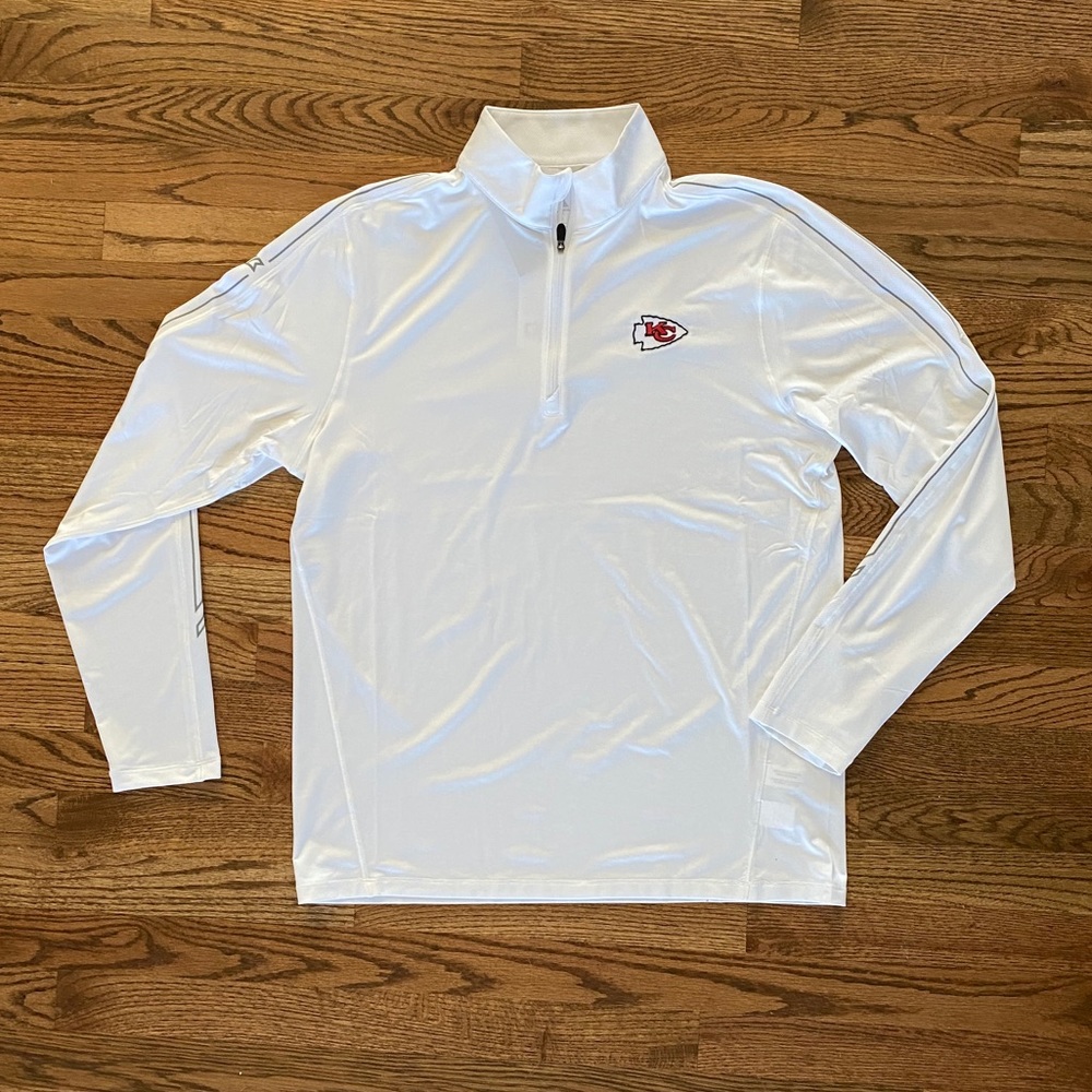 New with tags Kansas City Chiefs pull over